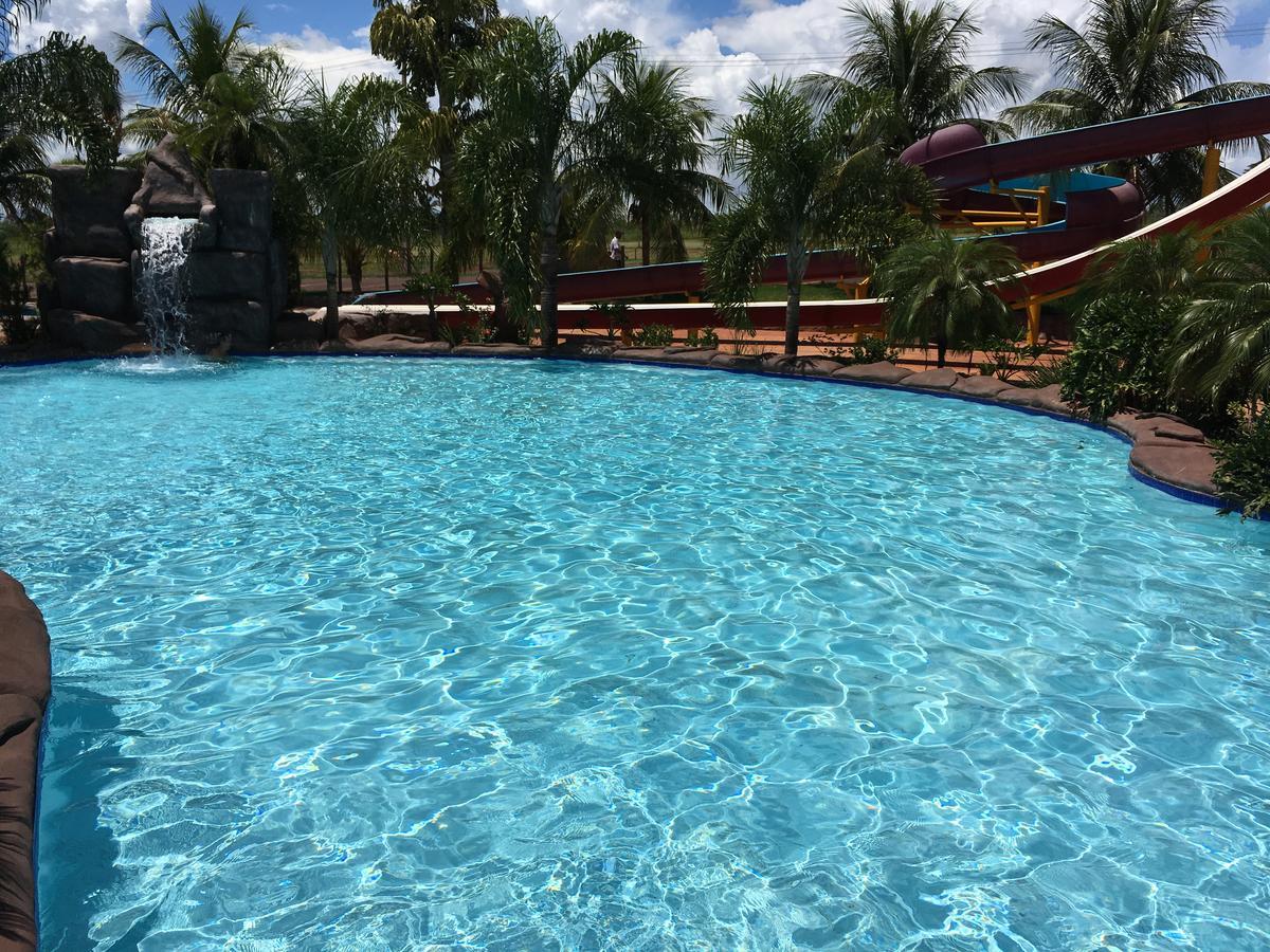 Grandes Lagos Resorts E Parque Aquatico Santa Clara d'Oeste Екстер'єр фото