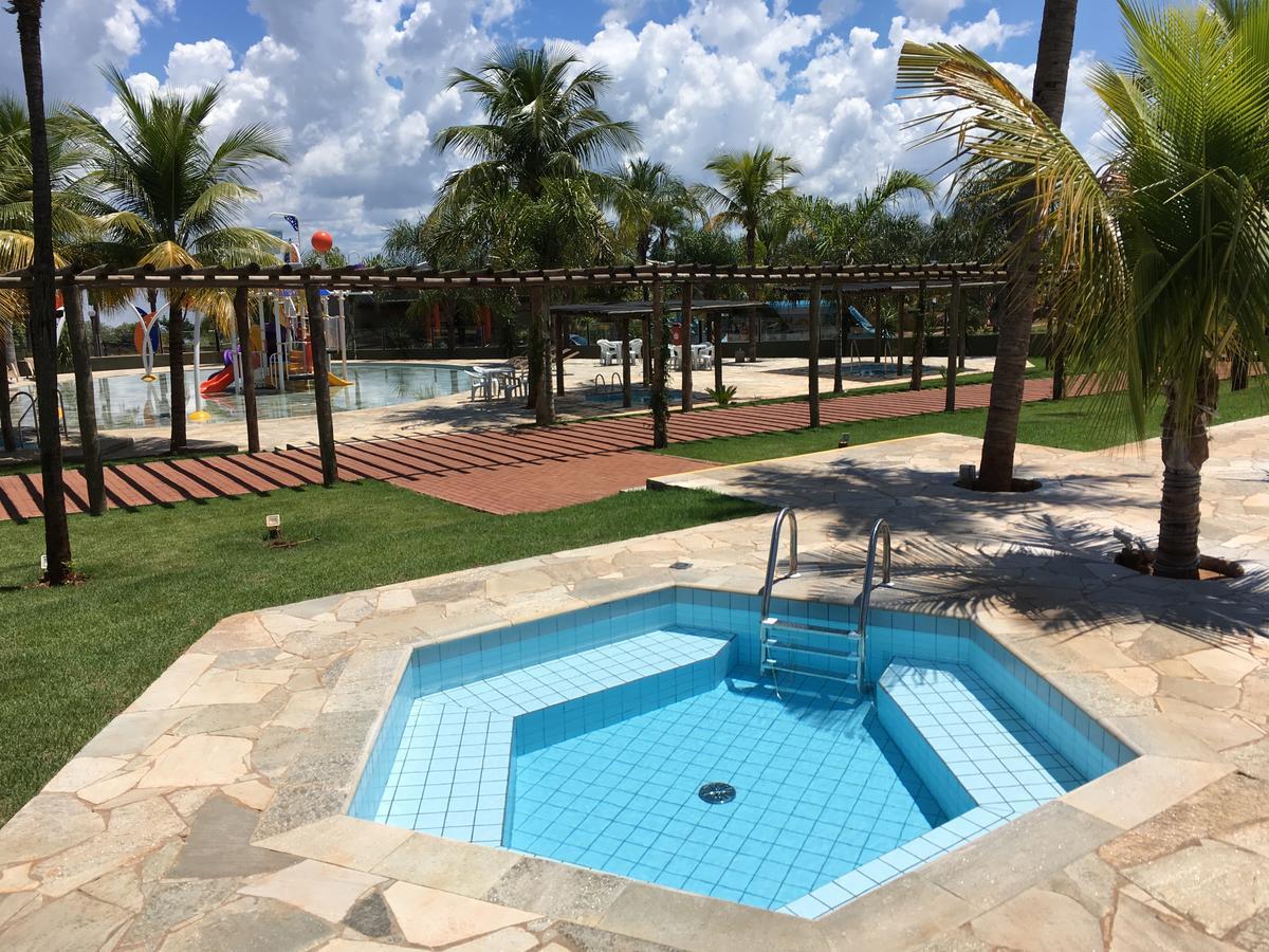 Grandes Lagos Resorts E Parque Aquatico Santa Clara d'Oeste Екстер'єр фото